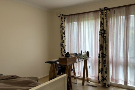 Single-Level Living in Prime Doncaster Location - Photo 2