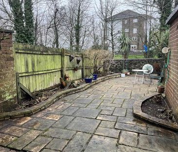 30 Minnowburn Drive, Grays Park, Belfast, BT8 7QJ - Photo 4