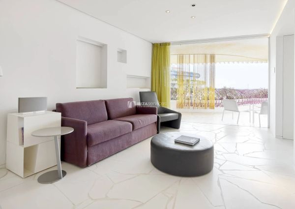 5042 Luxury 2 bedroom apartment rental Las Boas de Ibiza.