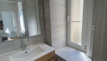 Appartement 3 pièces 56m2 REIMS 650 euros - Photo 2