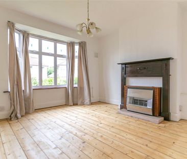 Greenfield Avenue, - Photo 2