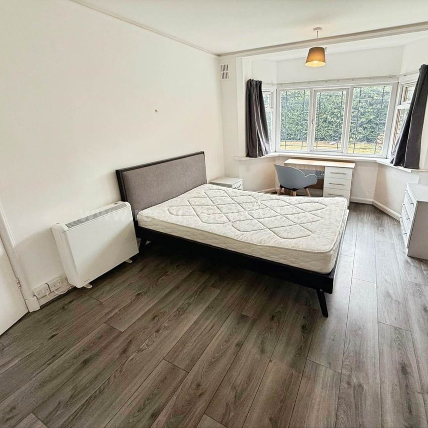 Gibbins Road, Selly Oak - Photo 1