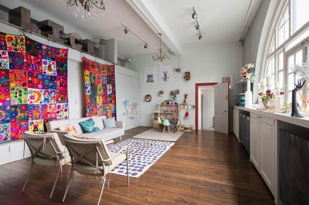 6 bedroom barn conversion to rent - Photo 2