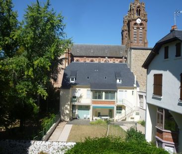 Location Appartement 2 pièces 45m² ESPALION 12500 - Photo 3