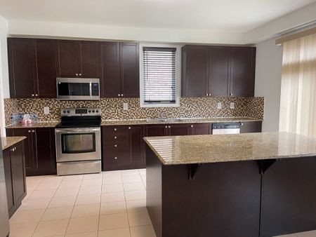 For Lease - 5343 Terry Fox Way, Mississauga, Ontario - Photo 3