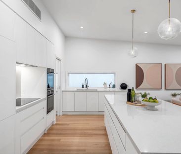 Stunning Home with Ocean Views! - Photo 4