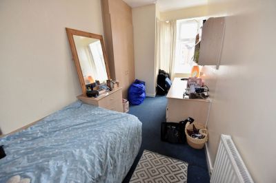 6 bedroom House in Brudenell Road, Leeds - Photo 5