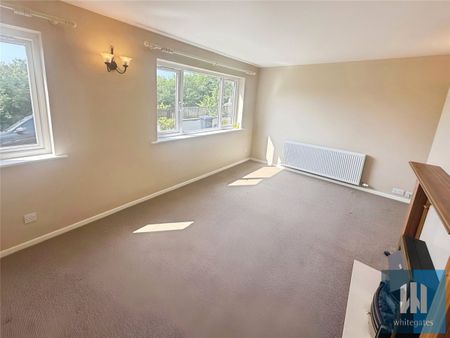 Chapel Close, Berry Brow, Huddersfield, HD4 - Photo 3