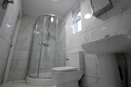 Delph Mount, Woodhouse, LS6 2HS, Leeds - Photo 5