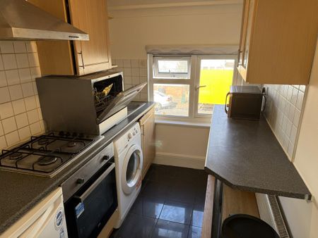 1 bedroom flat to rent - Photo 5
