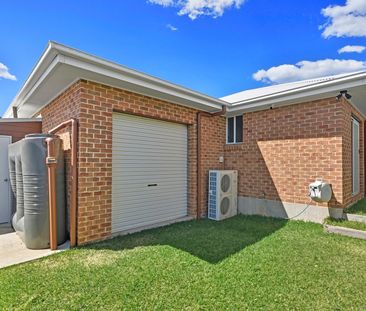 51 Stayard Drive, Bolwarra Heights NSW 2320 - Photo 6