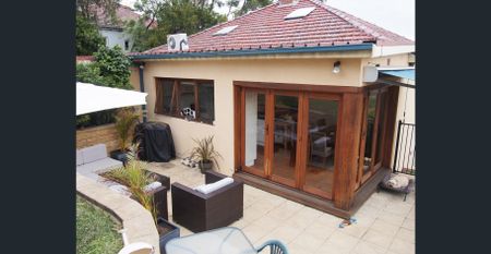 Stylish and Spacious - Photo 4