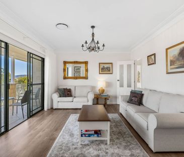 Spacious Family Home with Views - 9 Charles St, Milton - Photo 5