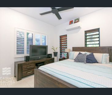 Executive Home - Amazing location! - Photo 3