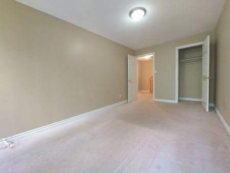 For Lease - 151 Townsgate Drive Unit# 3, Vaughan, Ontario - Photo 4