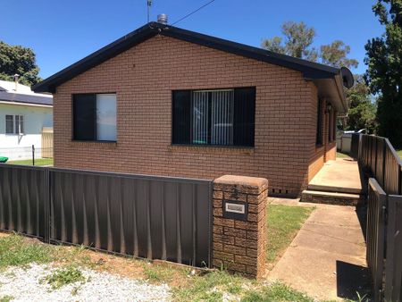 2 Bligh Street, Gulgong, NSW 2852 - Photo 4