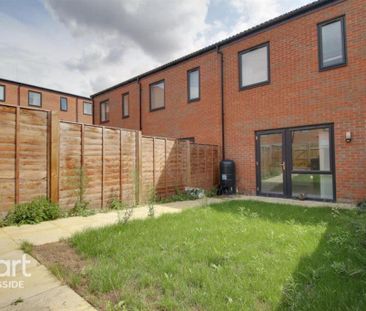 2 bedroom terraced house to rent - Photo 2