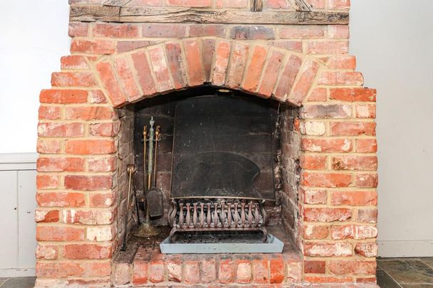 2 bedroom property to rent - Photo 1