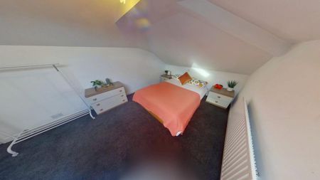 4 bedroom flat to rent - Photo 4