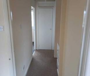 3 bedroom property to rent in Hull - Photo 2