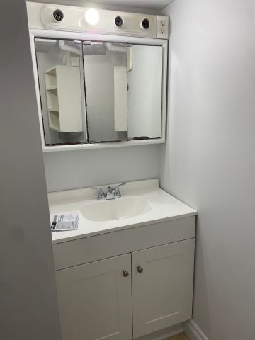 For Lease - 8 Thorncroft Crescent, Ajax, Ontario - Photo 5