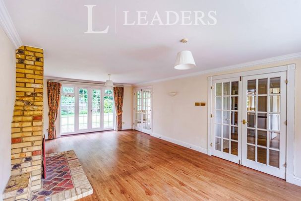 4 bedroom house to rent - Photo 1