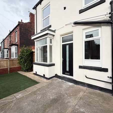 2 bedroom terraced house to rent - Photo 3
