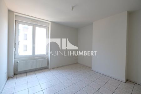 Location Appartement 3 pièces 85m² ST ETIENNE 42000 - Photo 2