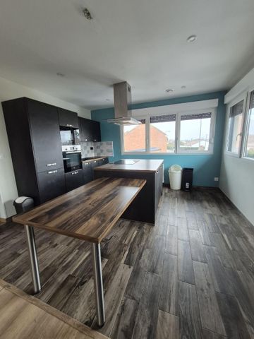 Location Appartement 4 pièces 98m² MAUBEUGE 59600 - Photo 5