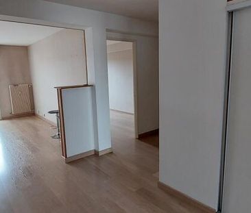 Appartement 3 pièces 67m2 REIMS 790 euros - Photo 2