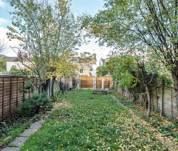 Hampden Road, N8, London - Photo 5