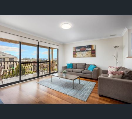 3/15 Whale View, Bunbury, WA 6230 - Photo 2