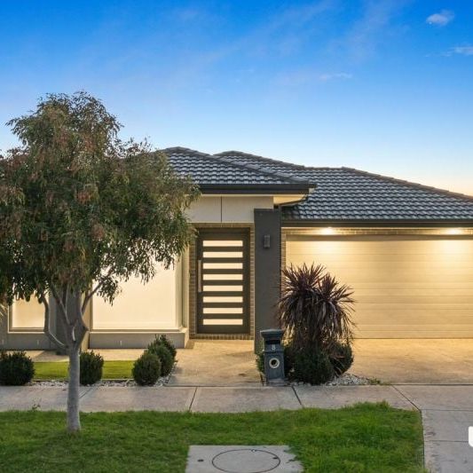 Stylish Family Living in Prime Kalkallo Location - Photo 1