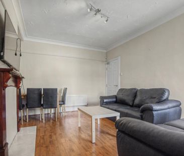 1 bedroom ground floor maisonette to rent - Photo 2