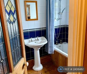 2 bedroom terraced house to rent - Photo 4