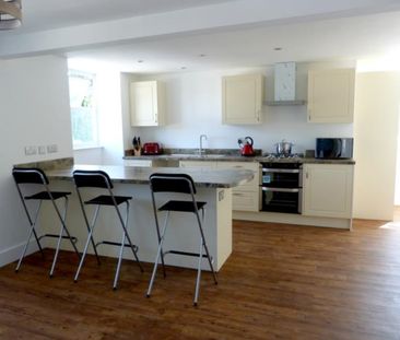 Alumhurst Road, Bournemouth, Dorset, BH4 - Photo 5