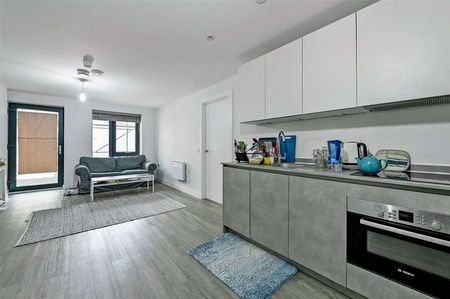 A centrally located flat in the popular Milliners development. - Photo 2