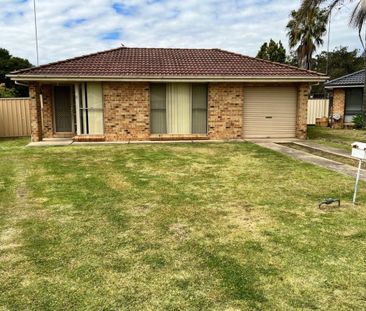 Family-Friendly Home in a Quiet Erskine Park Location - Photo 3