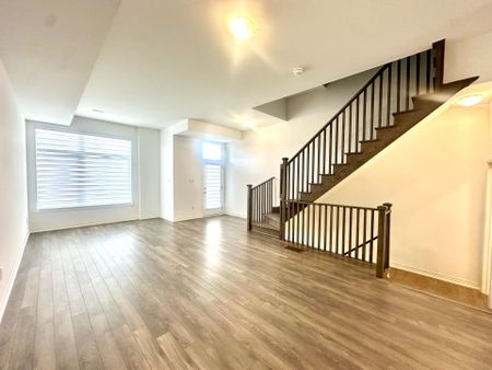 For Lease - 127 Markland Street, Markham, Ontario - Photo 5