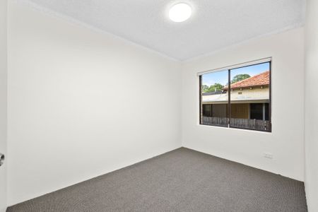 Newly Renovated Apartment &ast;&ast; Available Now &ast;&ast; - Photo 4