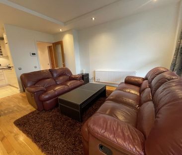 Apartment to rent in Cork, Mardyke - Photo 4