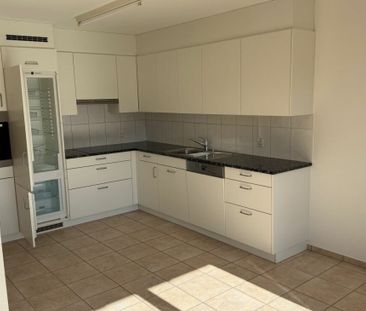 4.5-Zimmerwohnung im 2. OG ohne Lift - Kirchmattstrasse 7 - Photo 3