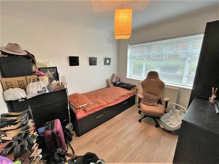 2 bedroom ground floor flat to rent - Photo 4