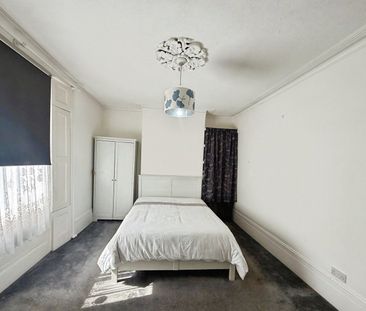 House Share to rent - Cranfield Road, London, SE4 - Photo 2