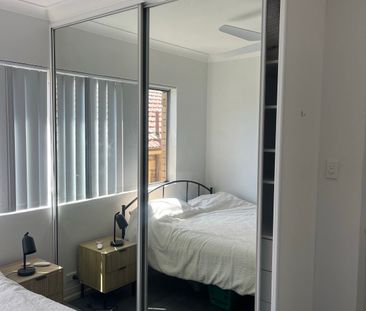 Bondi Beach - Photo 5