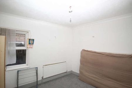 Eton Avenue, Wembley, Middlesex, HA0 - Photo 3