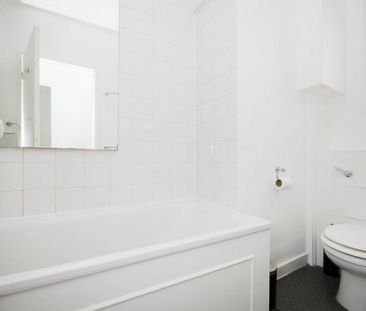 1 bedroom maisonette to rent - Photo 2