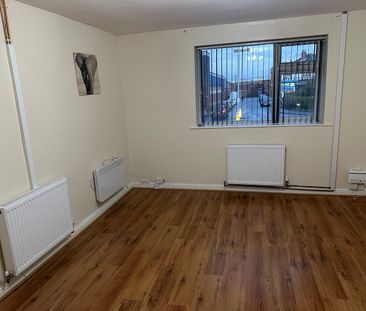 2 Bed Flat, Lupton Avenue, LS9 - Photo 5