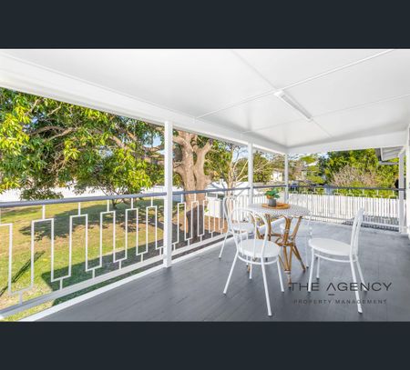 8 Tomkins Street, Berserker, Qld 4701 - Photo 4
