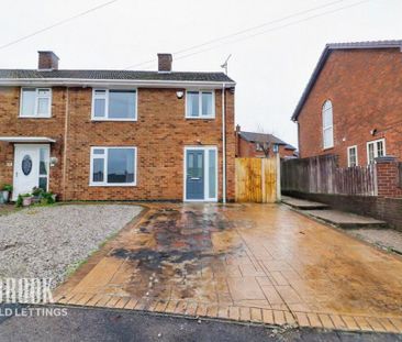 3 bedroom semi-detached house to rent - Photo 4